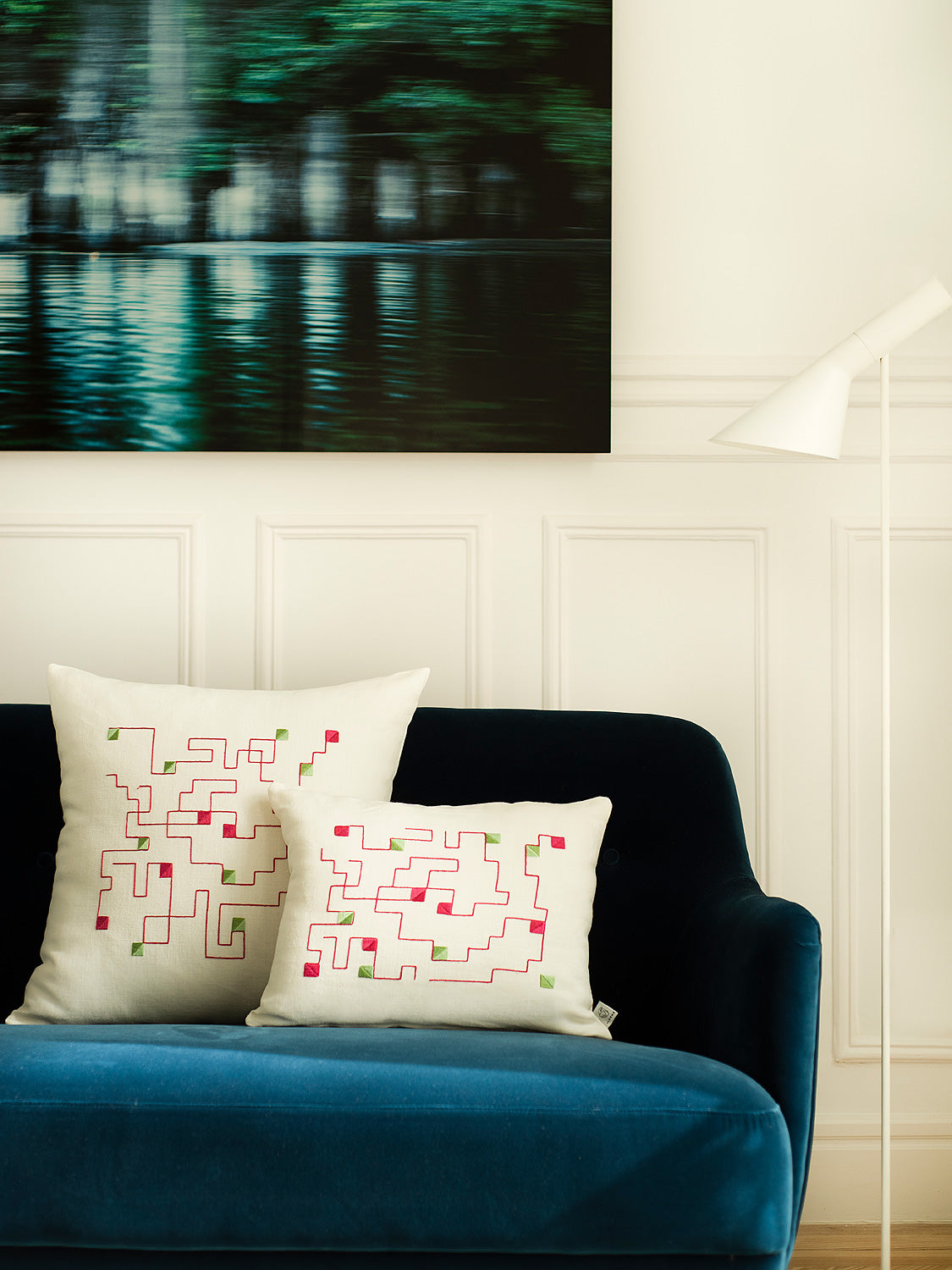 Almohadones bordado a mano Aztec, Aztec hand-embroidered linen cushions