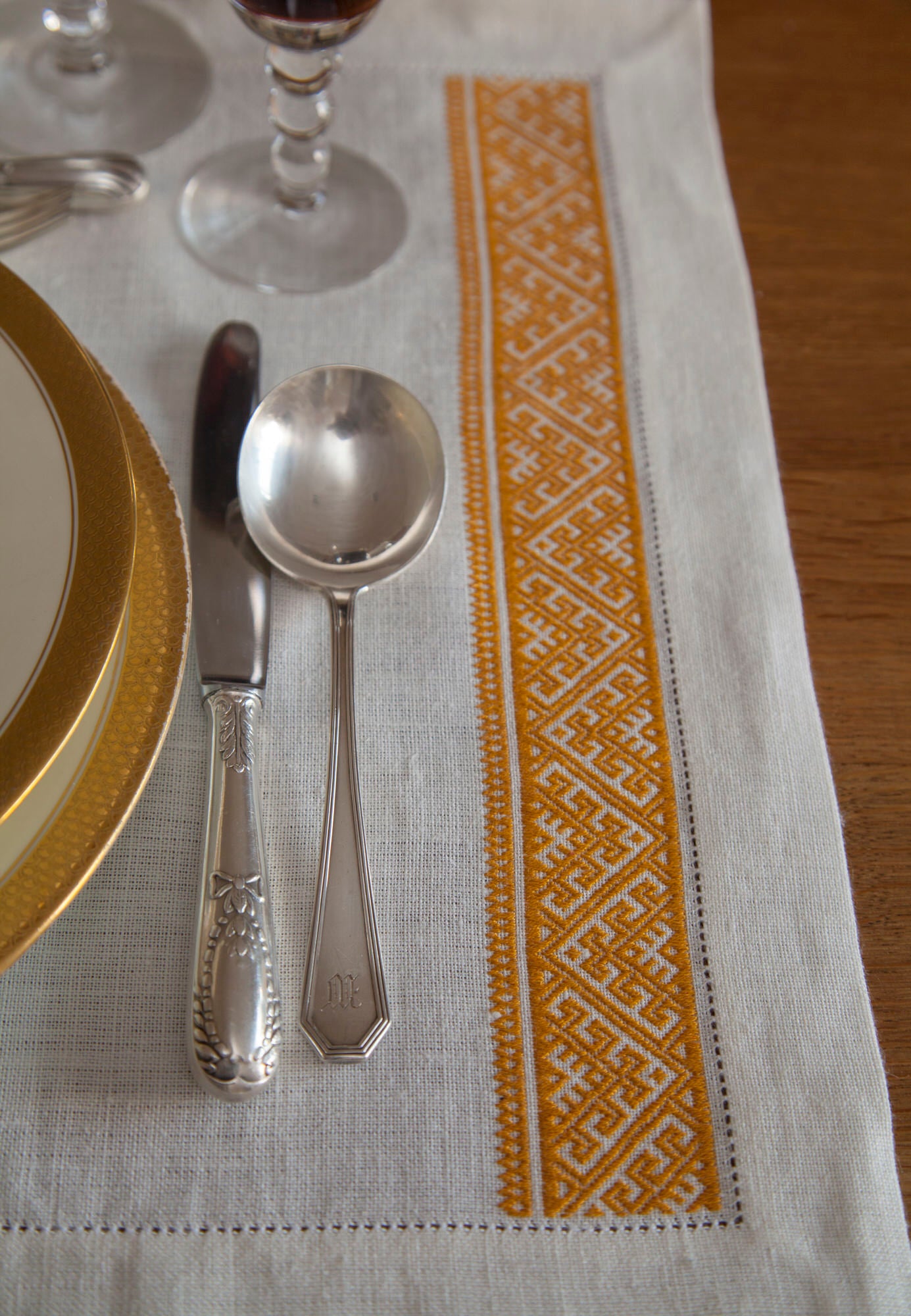 Filomela Placemats Triangle (Set of 2)
