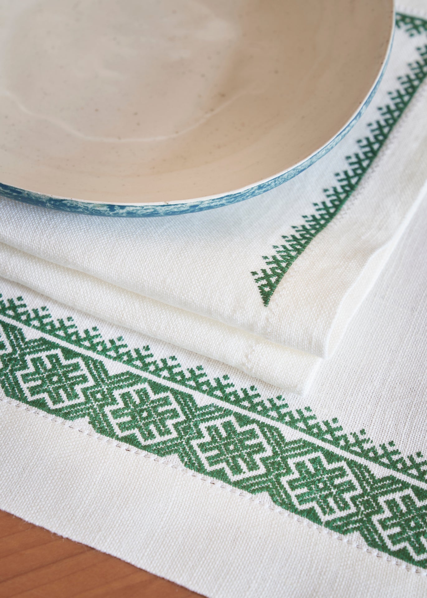 Filomela Placemats Cruciform (Set of 2)